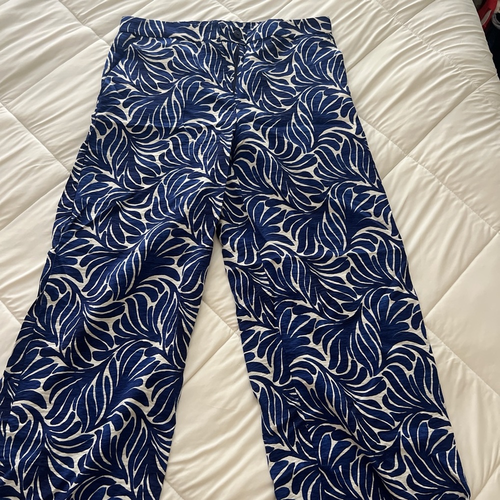 H&M Blue and White Patterned Pants